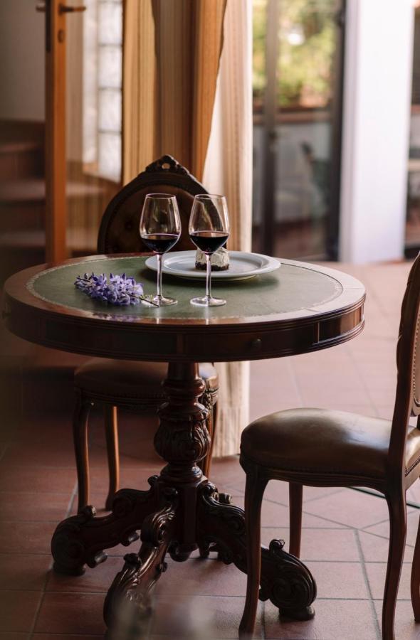 Casa Barbabuc Hotel Новело Екстериор снимка