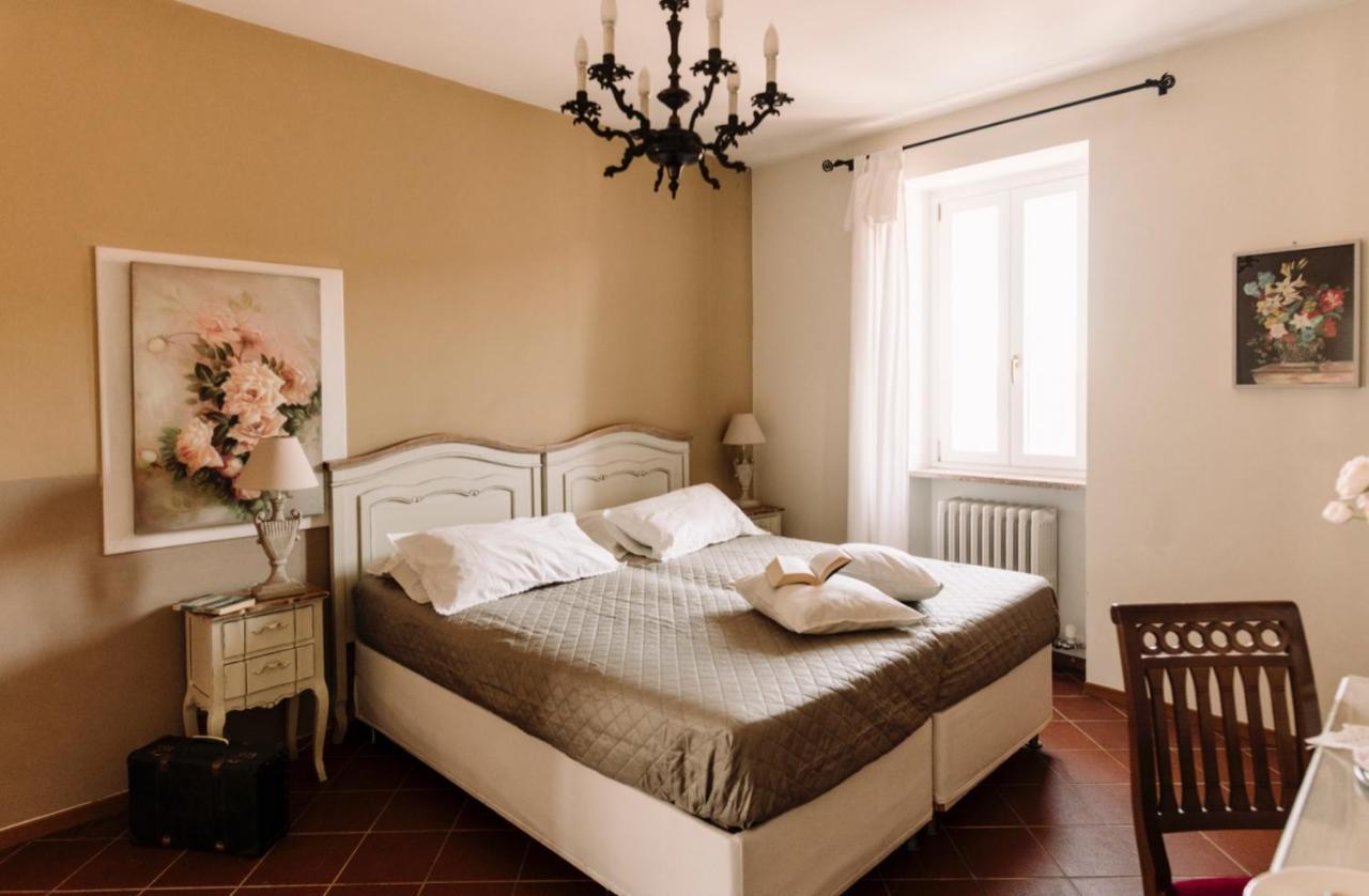 Casa Barbabuc Hotel Новело Екстериор снимка